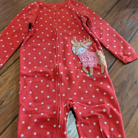 Carter's pj's - Picture 3 of 9